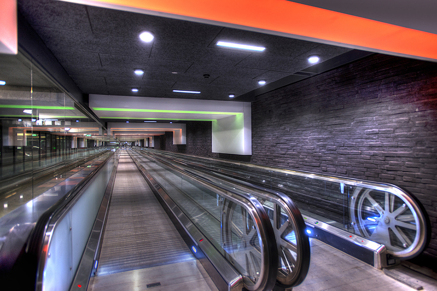 CONNECTING TUNNEL VAN HEEK PARKING GARAGE