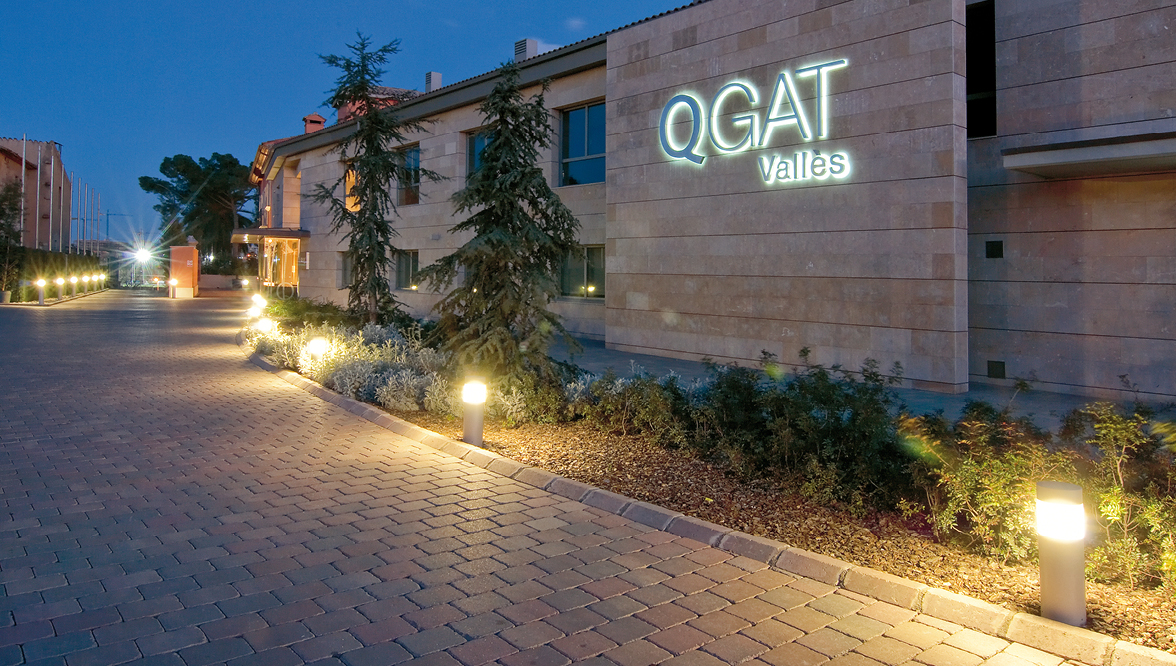 ОТЕЛЬ "QGAT"