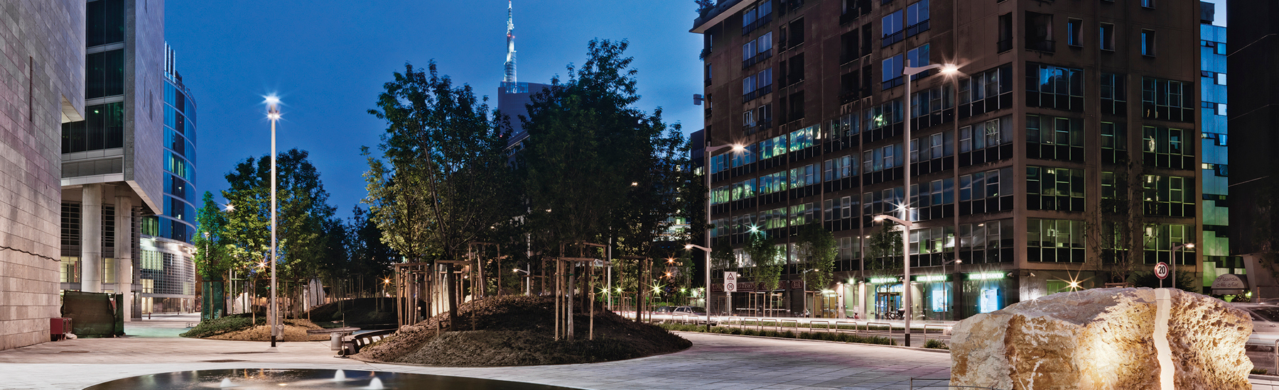 Serie SQUARE + - Performance iN Lighting United States of America / Canada
