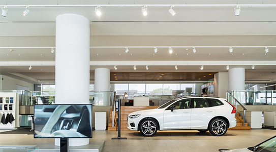 SALA DE EXPOSIÇÕES AUTOSUECO VOLVO